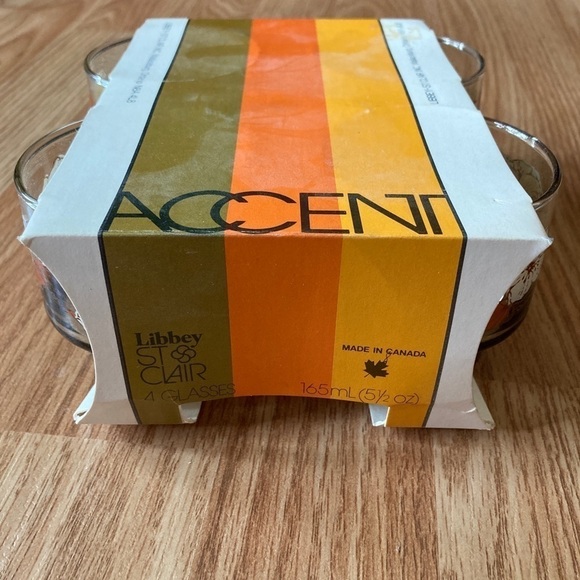 Vintage Libbey Glasses. Never used in box floral design set of 4 - Picture 5 of 6